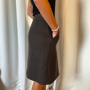 Ann Taylor Brown & Gray Wool Skirt. Size 2. Perfect for the winter!
